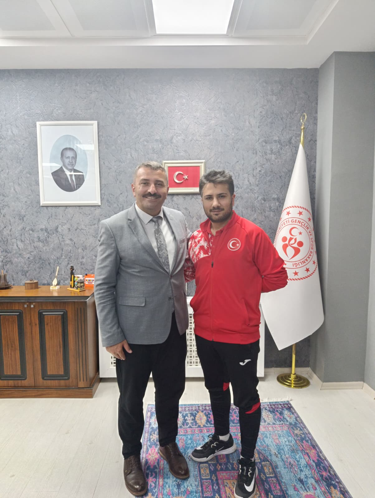 Avrupa Şampiyonu Yunus Emre Akyüz’den Anlamlı Ziyaret (2)