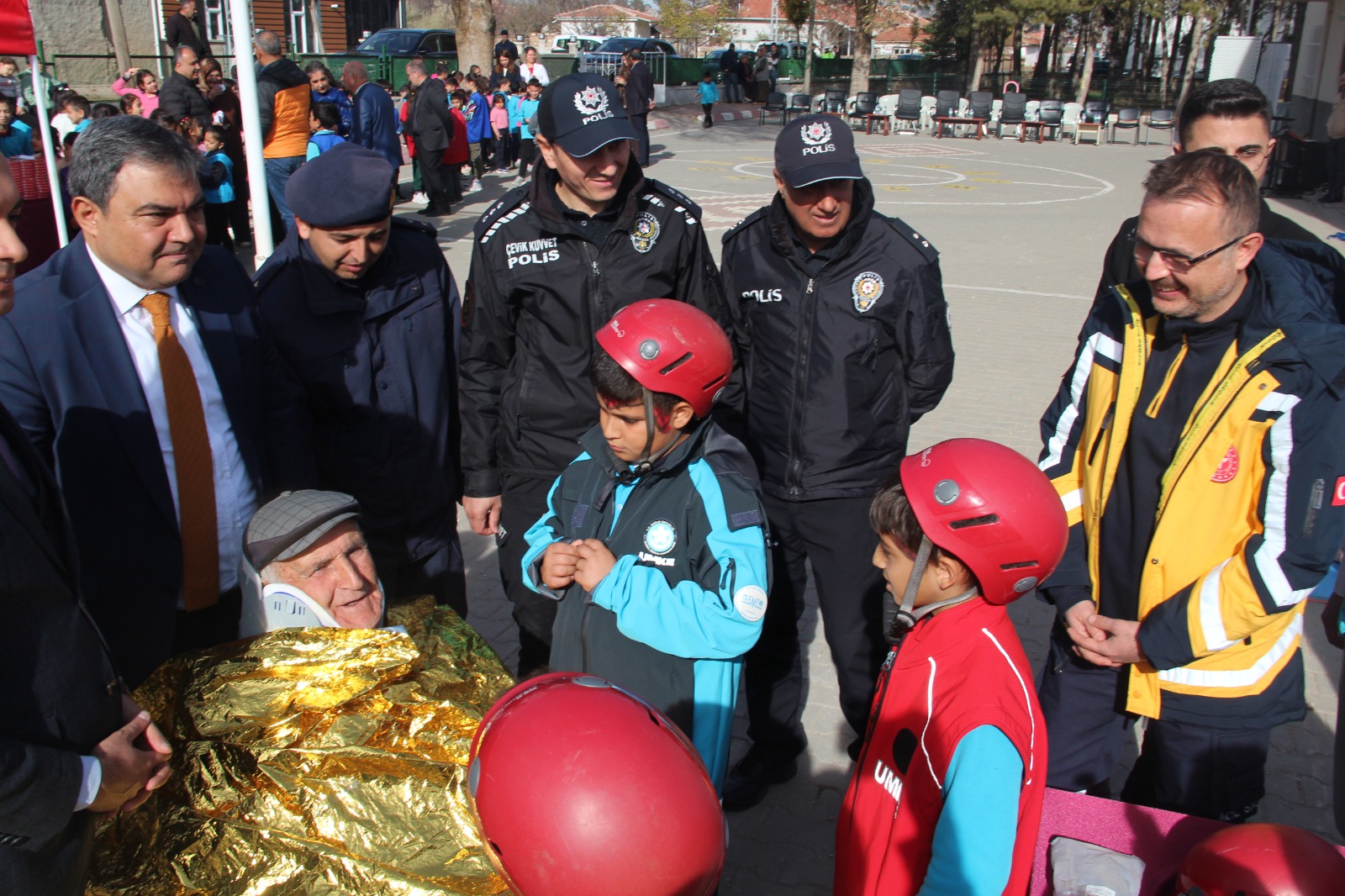 Boztepe’de Çocuklar Için Sağlık Istasyonları Kuruldu1