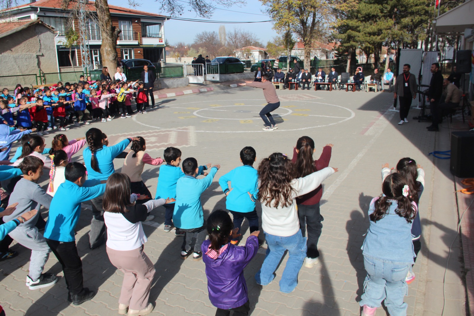 Boztepe’de Çocuklar Için Sağlık Istasyonları Kuruldu4