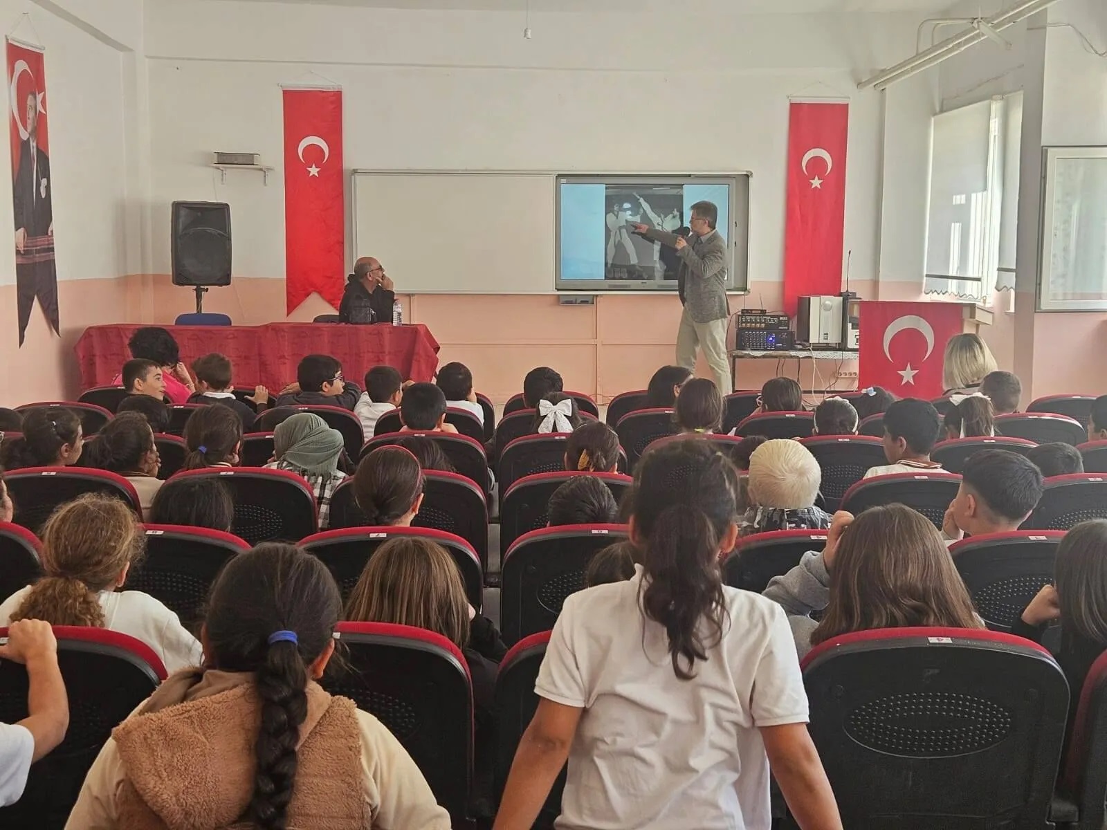 Genç Sporcular Sinan Demir Ile İlham Dolu Bir Gün Geçirdi (2)