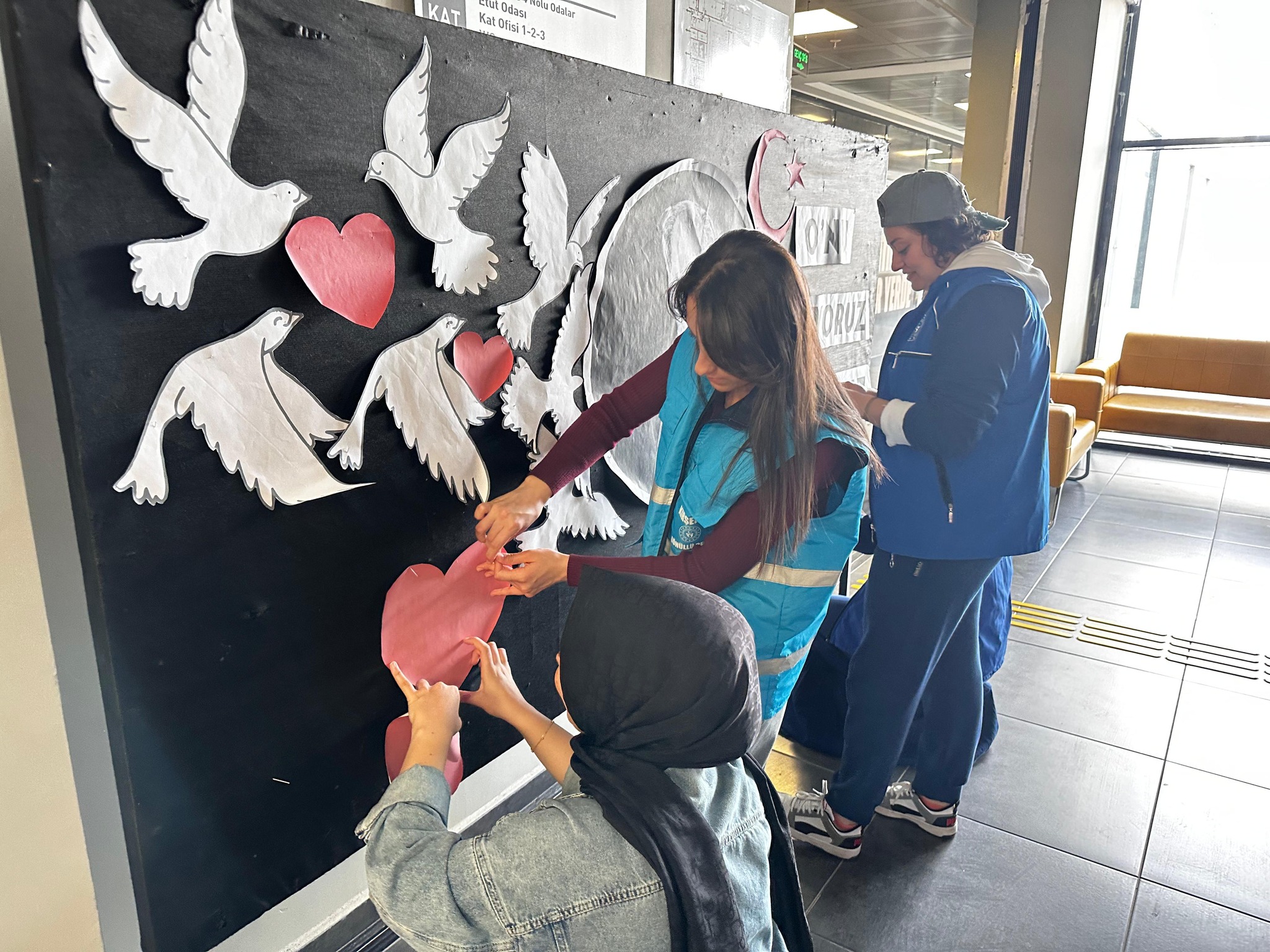 Gönüllü Gençlerden Anlamlı Anma Etkinliği (2)