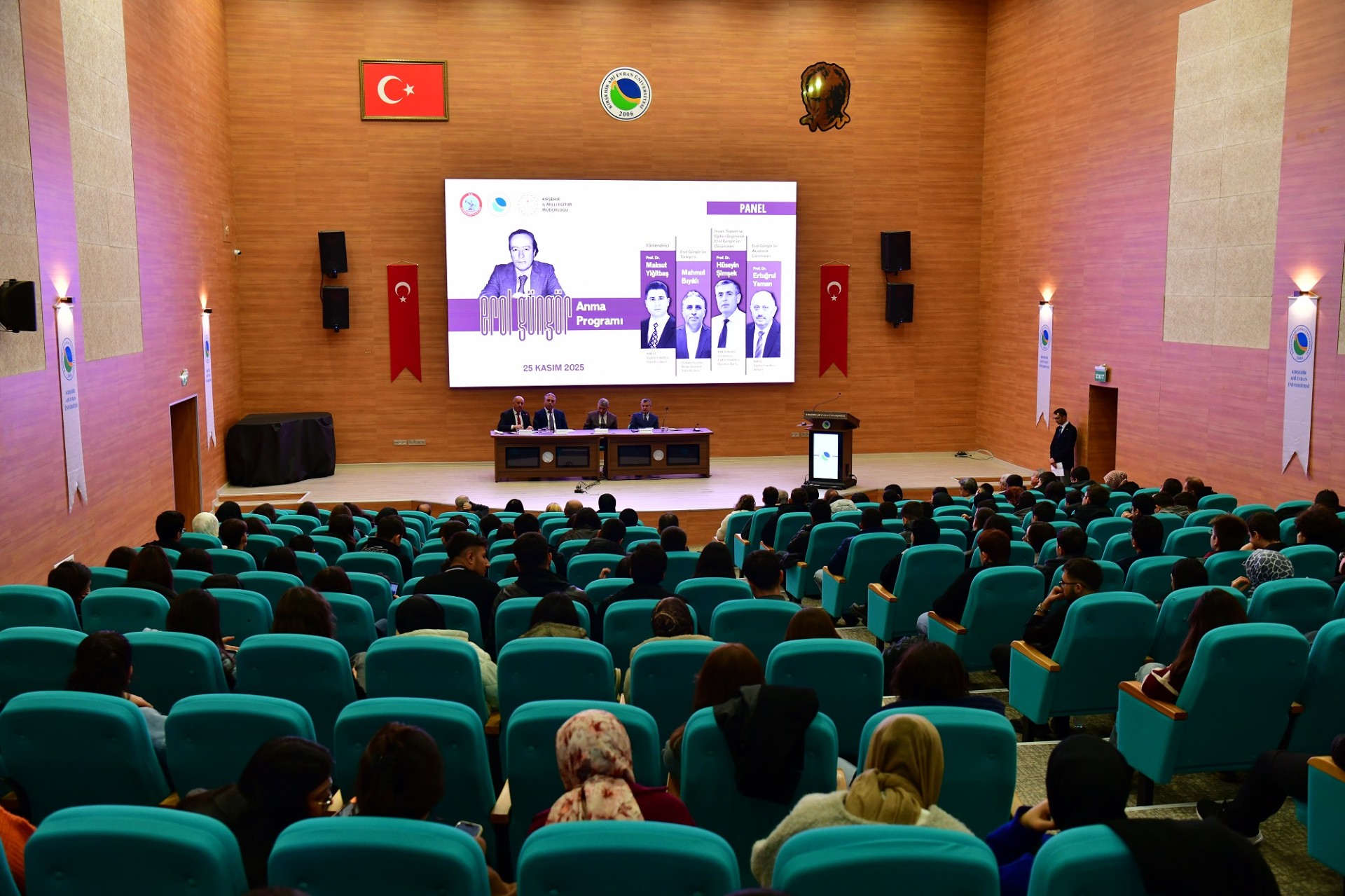 Kırşehir’de Erol Güngör’ün Fikir Mirası Konuşuldu2