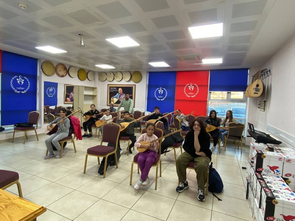 Kırşehir’de Gençler Hafta Sonları Cacabey Gençlik Merkezi’nde Buluşuyor (4)