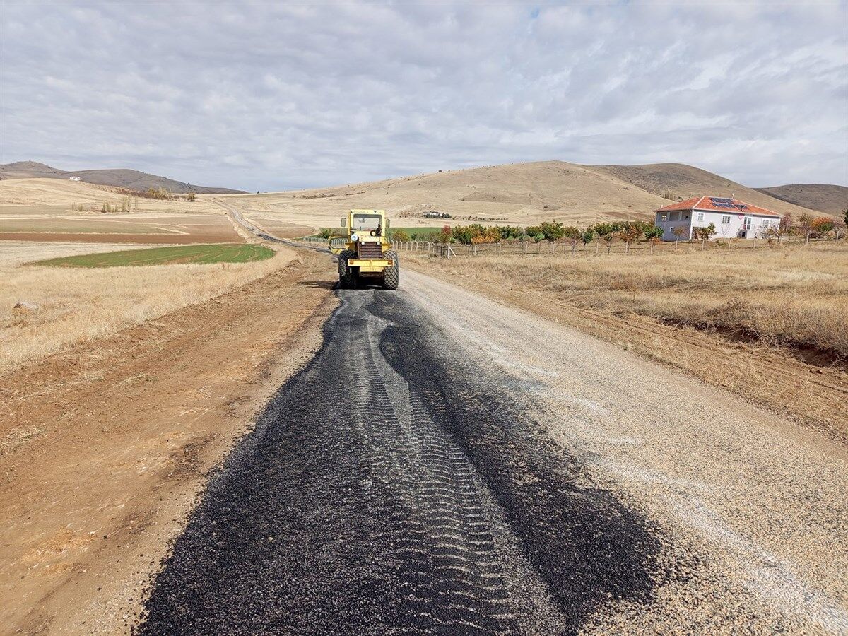 Kırşehir’de Kış Öncesi Yol Hazırlığı Çalışmaları Devam Ediyor4