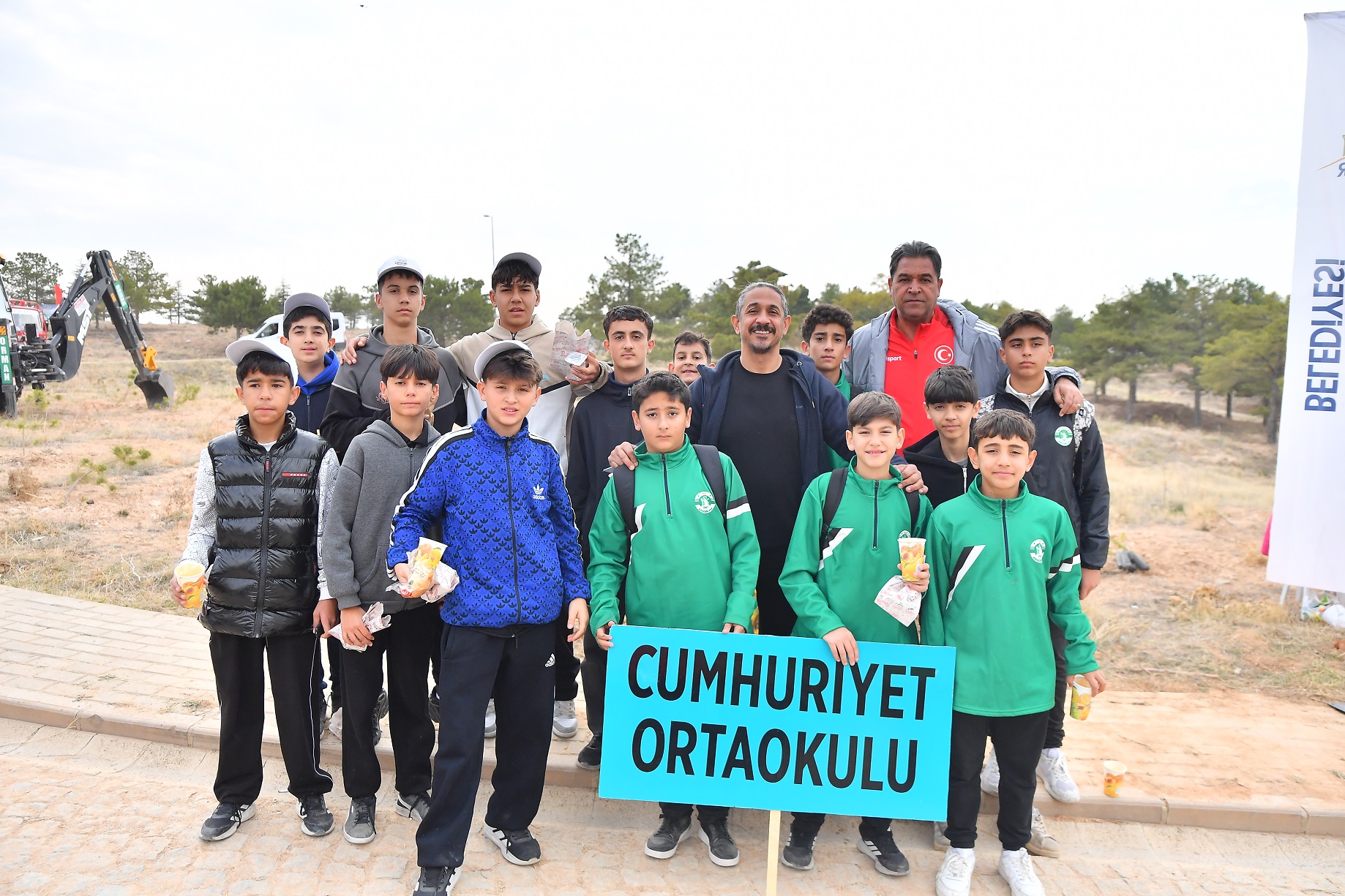 Kırşehirspor U14 Takımı, Milli Ağaçlandırma Günü’nde Fidanları Toprakla Buluşturdu (1)
