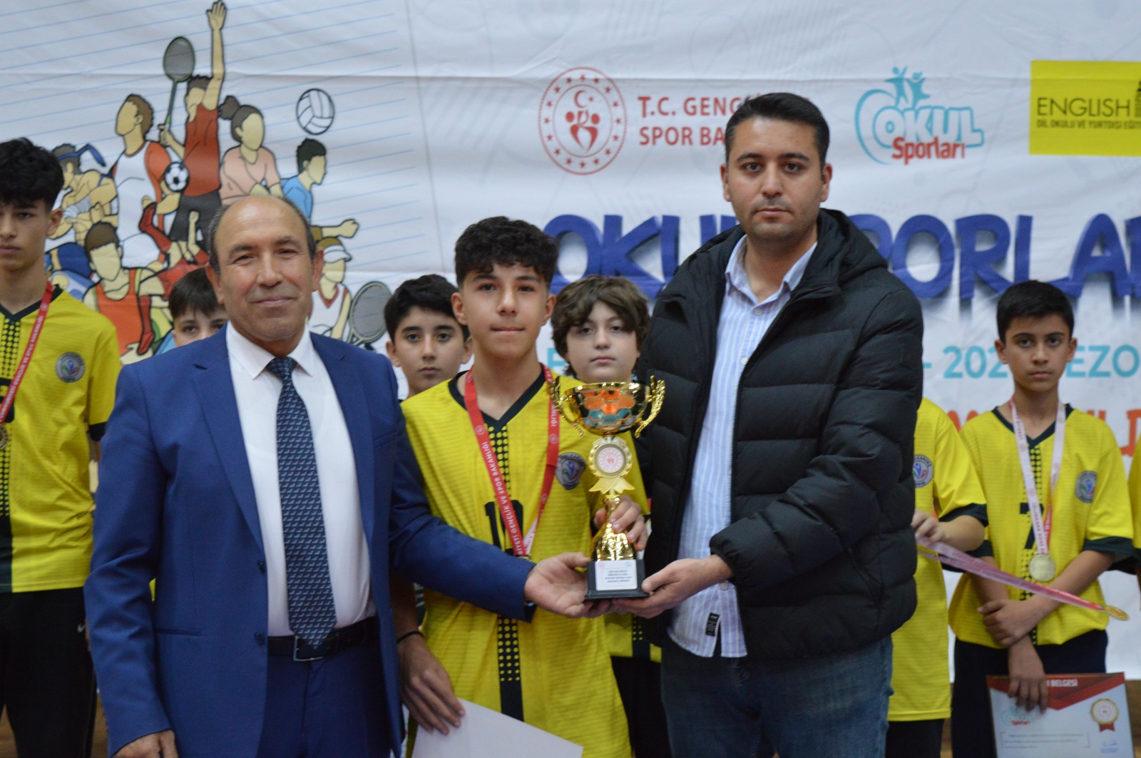 Sırrı Kardeş Hentbol Şampiyonu Oldu (3)