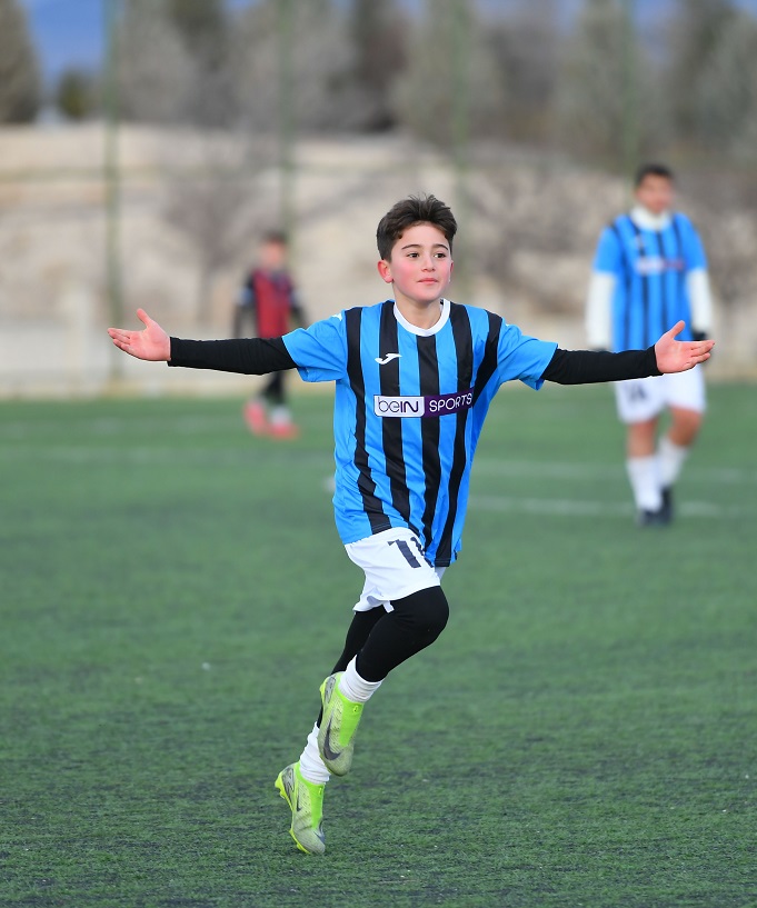 Ahi̇ Evran Tek Golle Kazandi 1 (2)