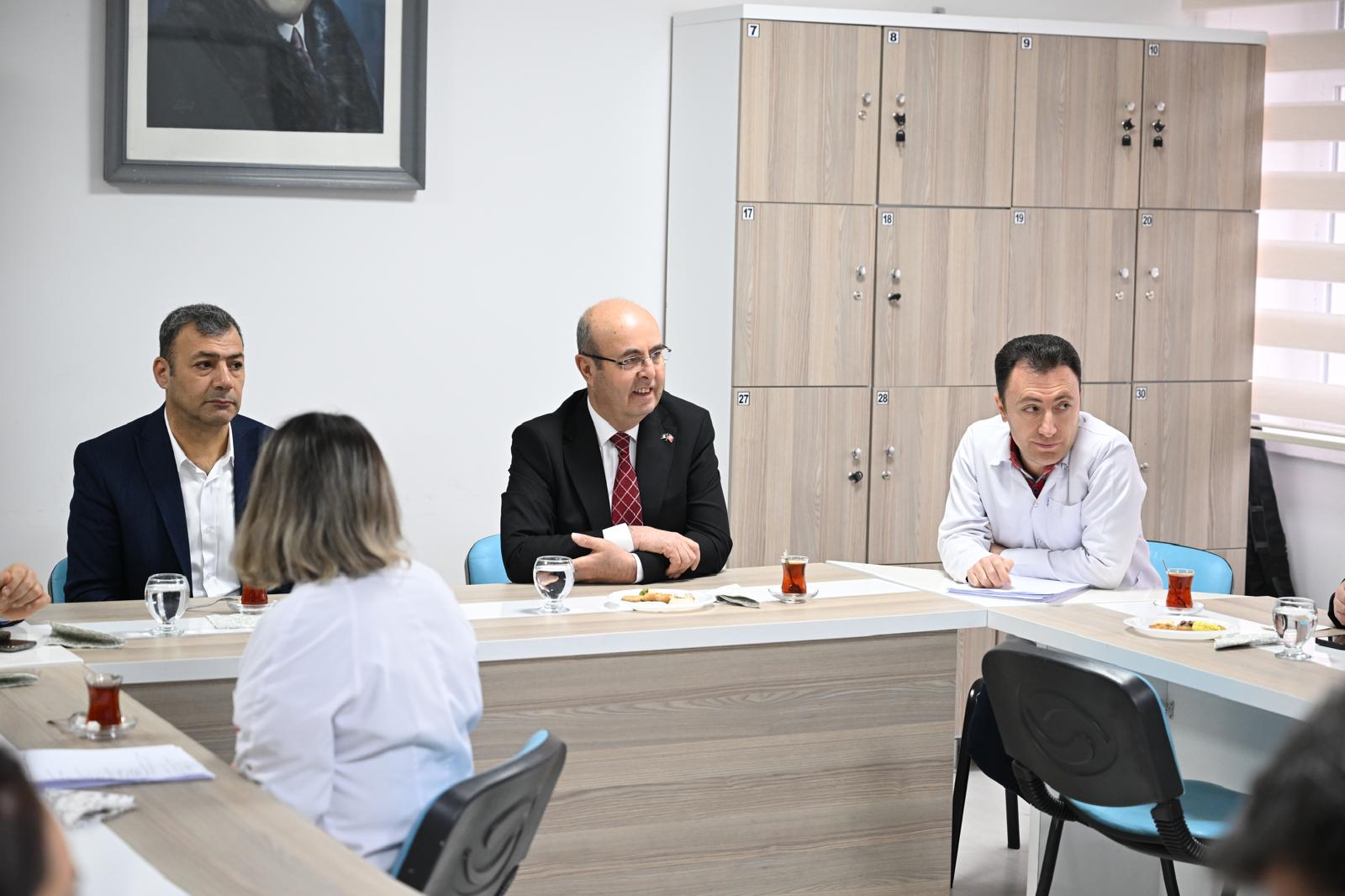 Başkan Ekicioğlu’ndan Mezun Olduğu İnönü İlkokulu’na Yıllar Sonra Ziyaret1