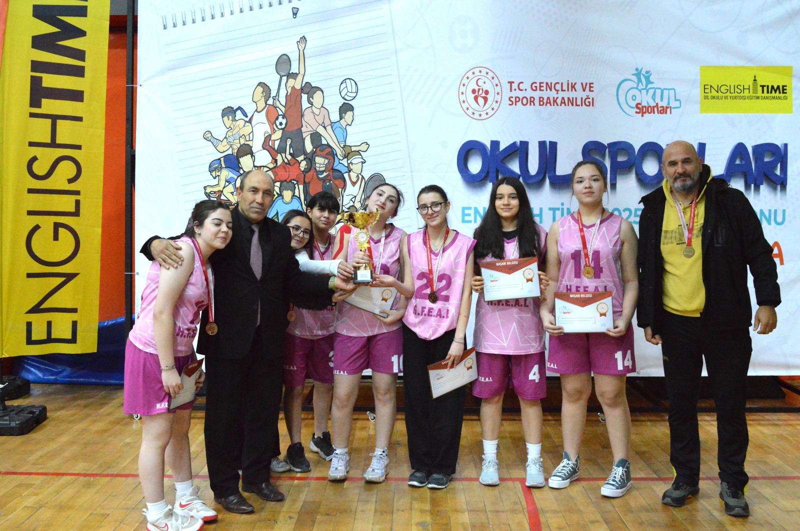 Basketbol Il Birinciliği Müsabakaları Sona Erdi (2)