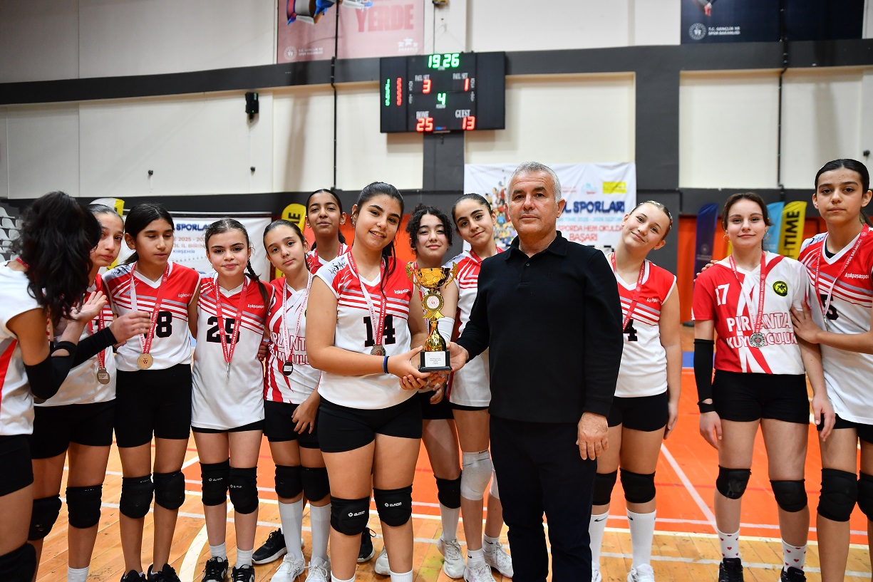 Cumhuriyetspor Midi Kızlarda Il Ikincisi Oldu (2)