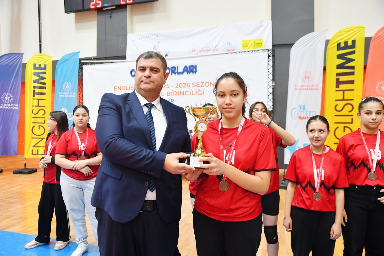 Kaman Şehit Yusuf Erdoğdu Ortaokulu İl Üçüncülüğünü Kazandı (2)