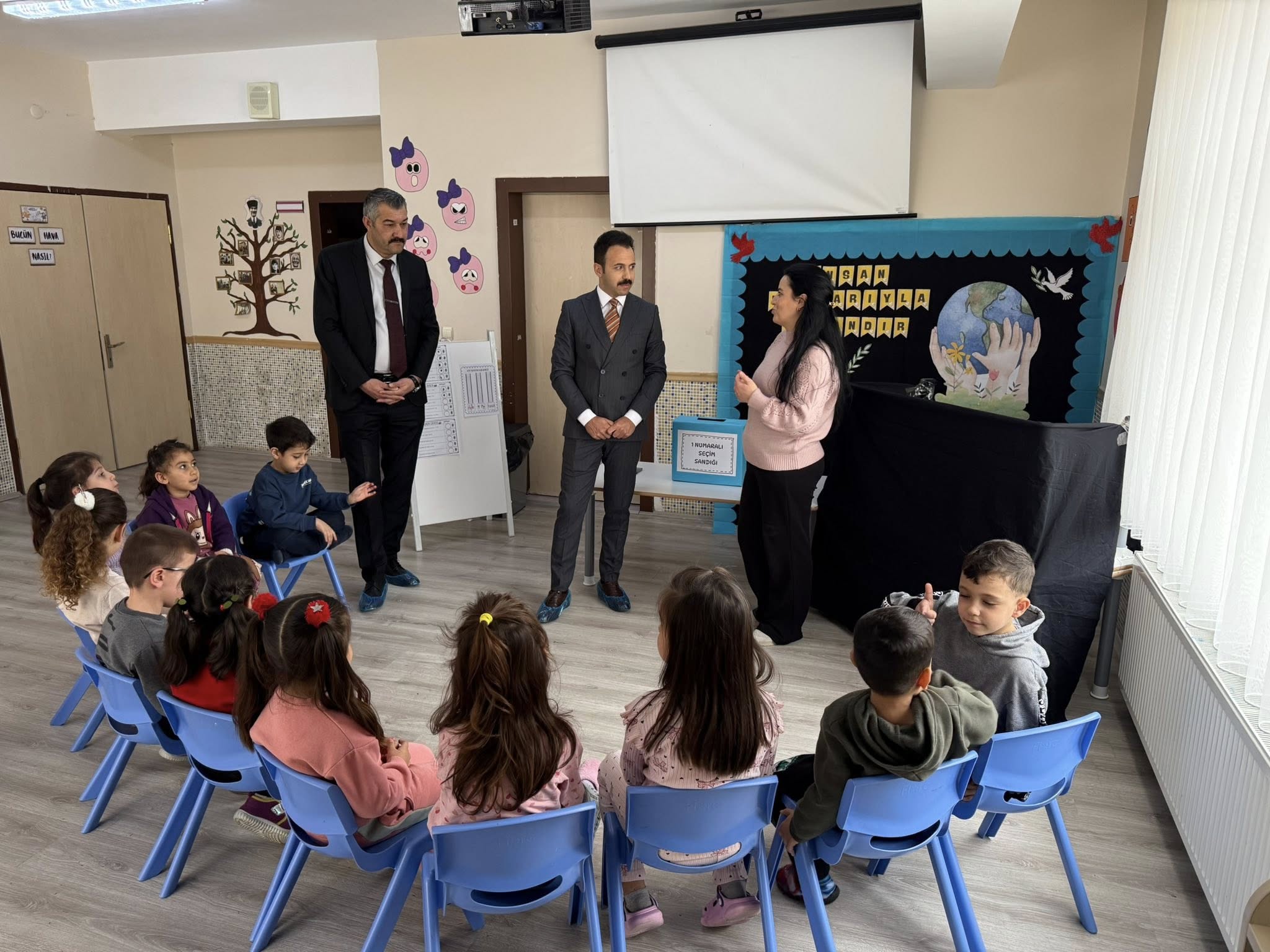 Kaymakam Öğüt, Miniklerle Bir Araya Geldi 1