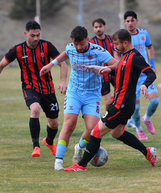 Kırşehir Yetişen Yıldızlar, Ladikspor Karşısında Çıkış Arıyor (3)