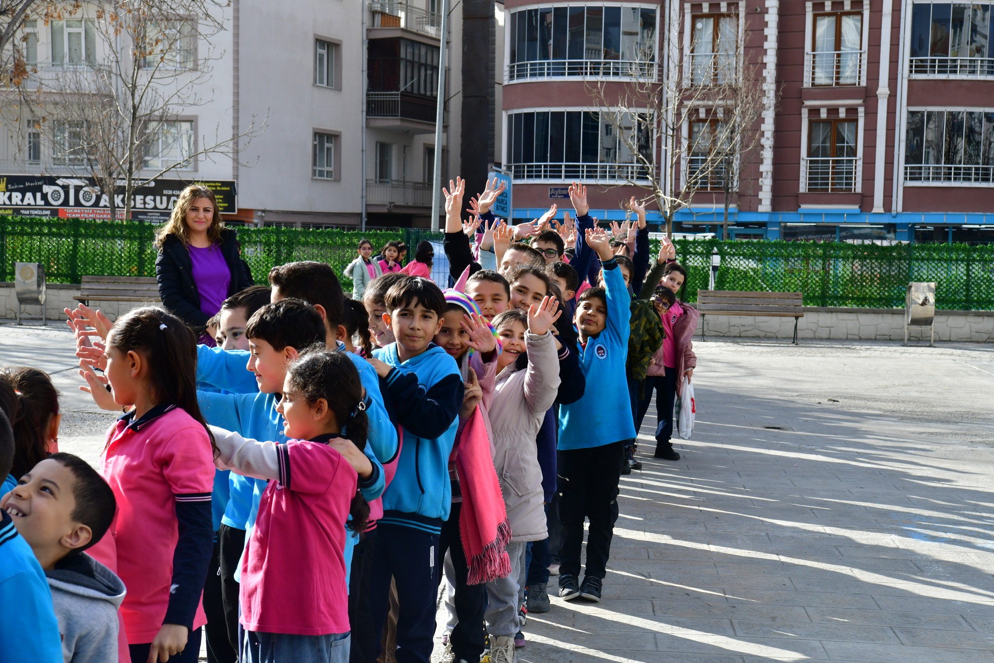 Kırşehir’de Gezen Sinema Tırı Çocuklarla Buluştu