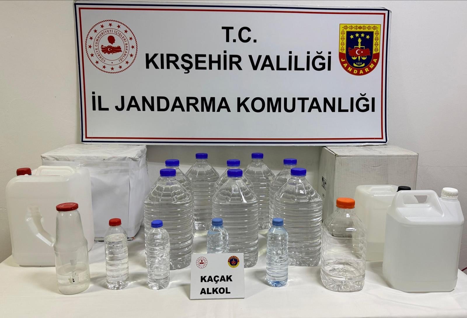 Kırşehir’de Şişe Şişe Kaçak Içki Yakalandı