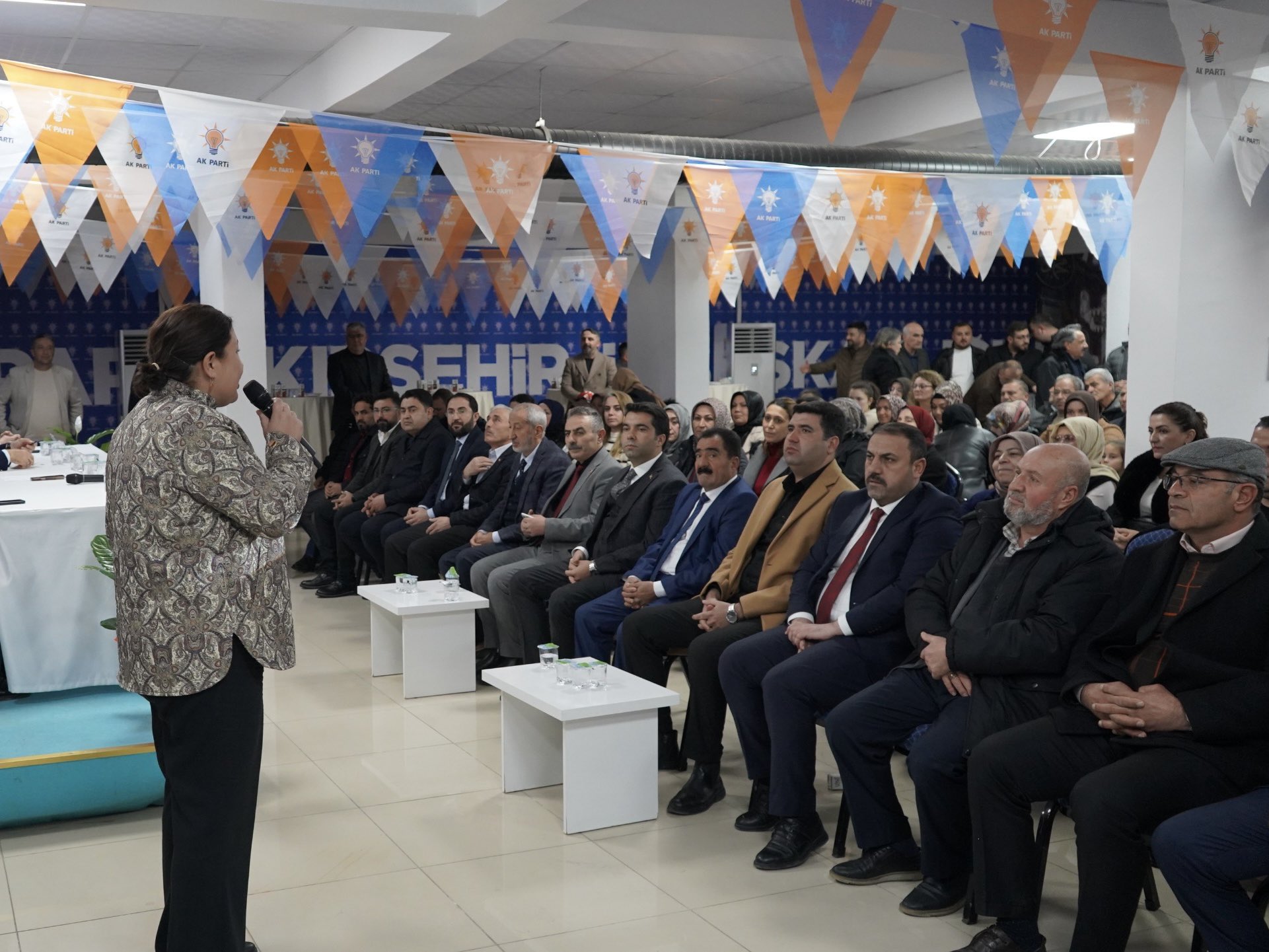 Kırşehir’de Yerel Yönetimler Yol Haritası Belirlendi2