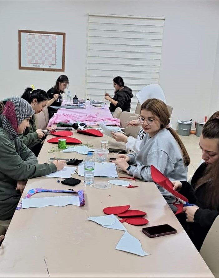 Saliha Sultan Yurdu’nda Sanat Ve Kültür Atölyeleri Devam Ediyor (2)