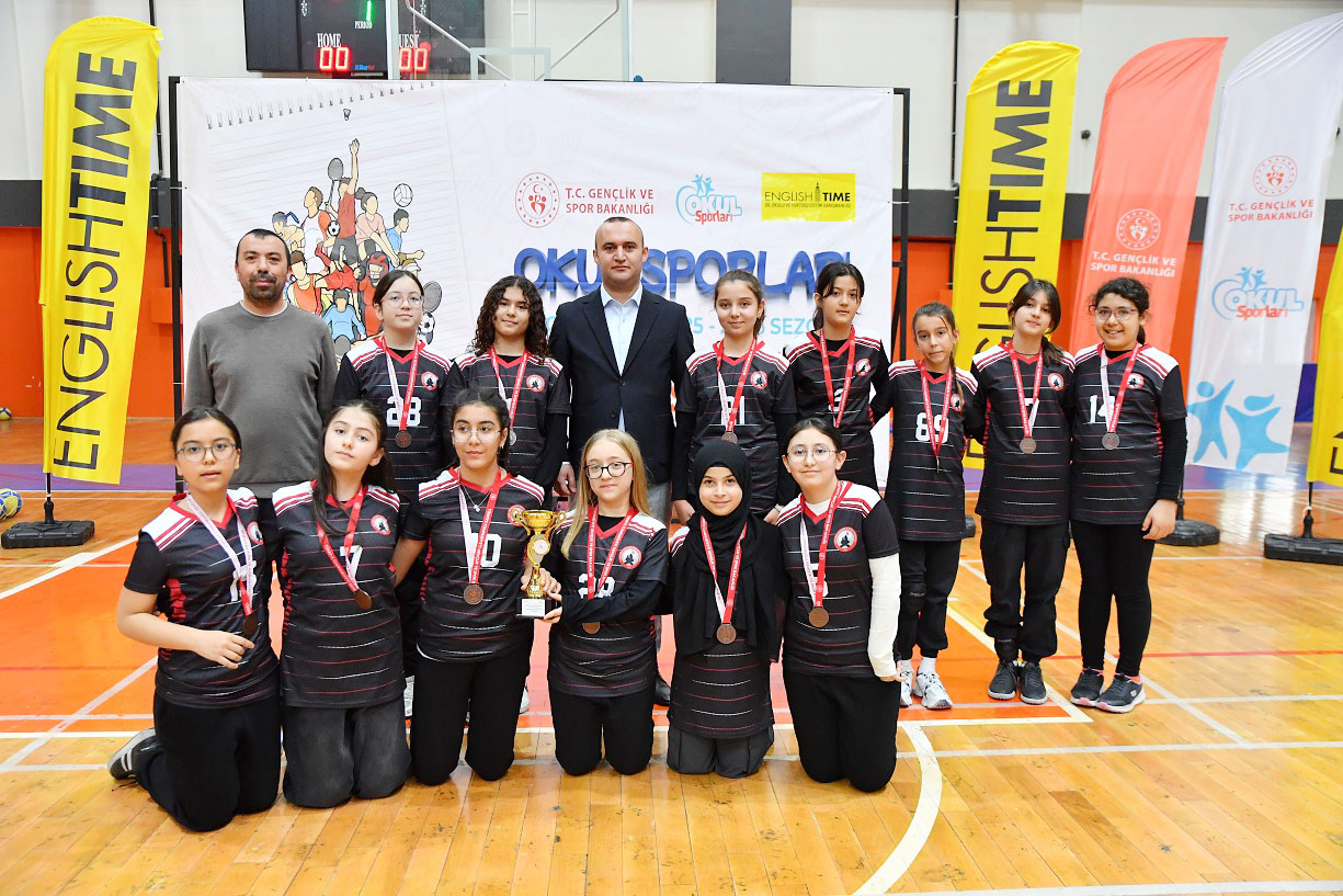 Şehit Ömer Halisdemir Ortaokulu Il Üçüncüsü Oldu (1)