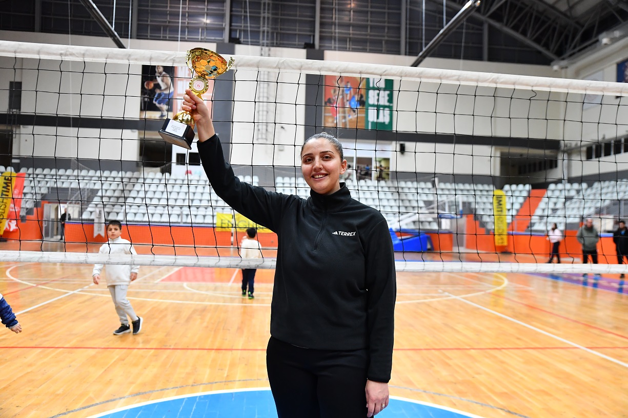 Sultan Işık’tan Çifte Şampiyonluk Gururu (1)