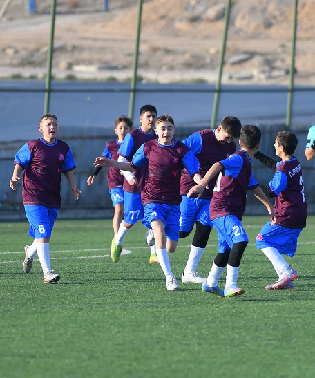 Yetişen Yıldızlar, Yabanlıspor’u 4 Mağlup Etti (3)