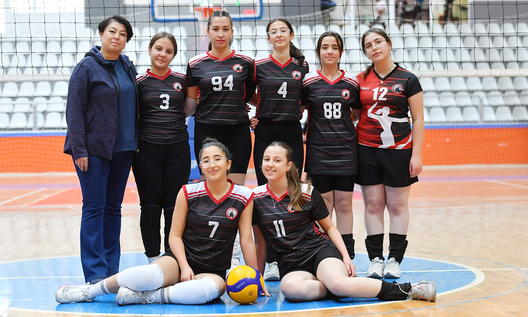 Yıldız Kızlar Voleybolda 4 Maç Oynanacak! (1)