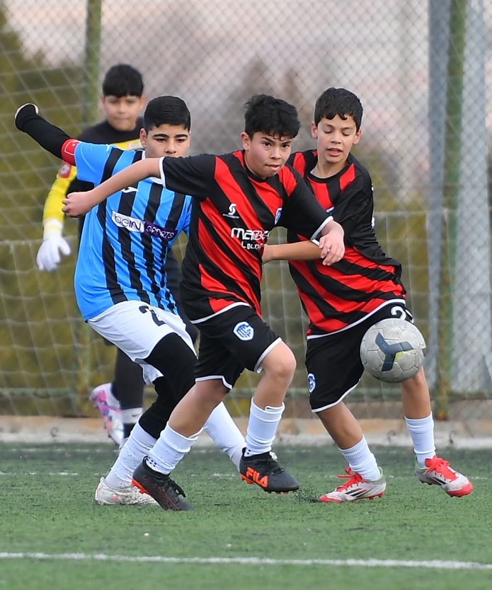 Gençlikspor Zirve Takibini Sürdürüyor 4 1 (2)