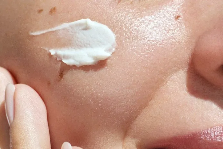 Hüseyin Kılıçoğlu’ndan Soğuk Havalarda Parlayan Cilt Için Tavsiyeler!1