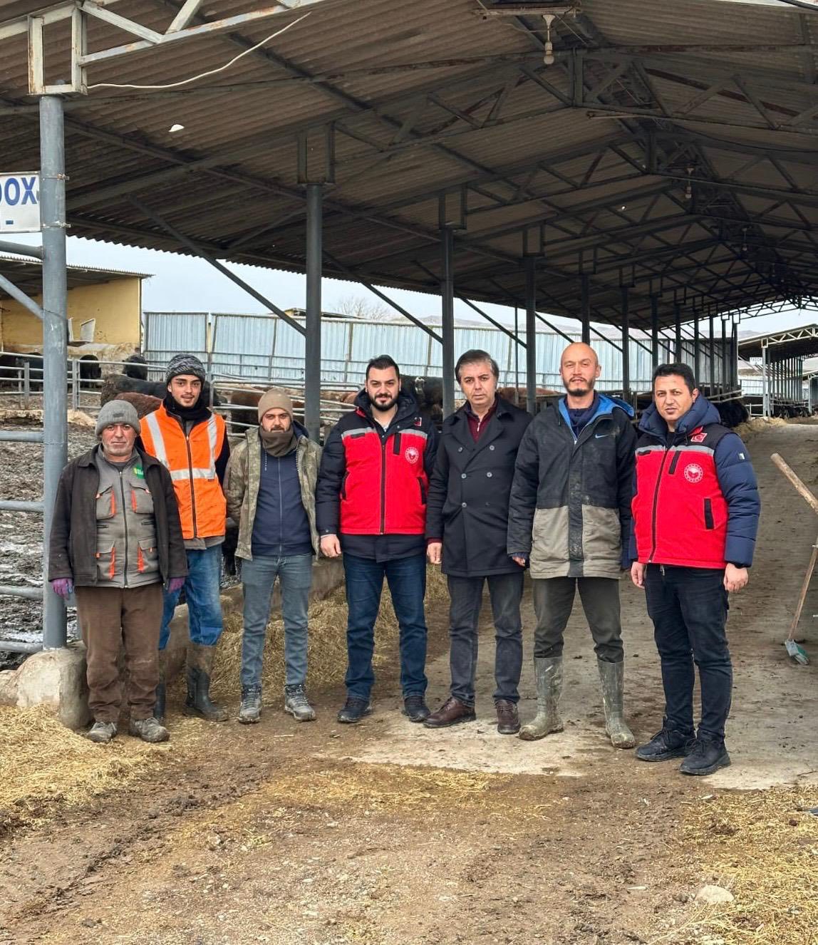 Kırşehir’de Toprağa Emek Veren Üreticilerle Omuz Omuza2