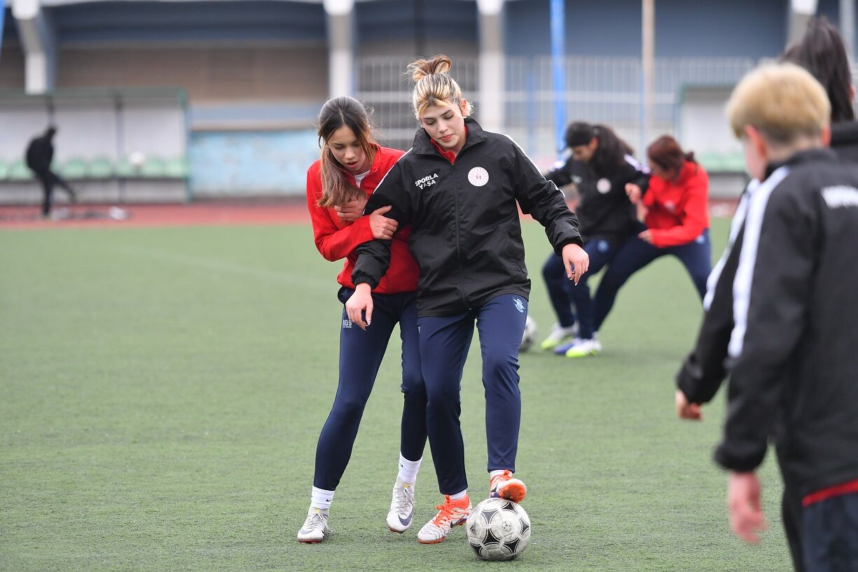 Kırşehirspor Kadın Futbol Takımı Yeni Sezona Hazırlanıyor (1)