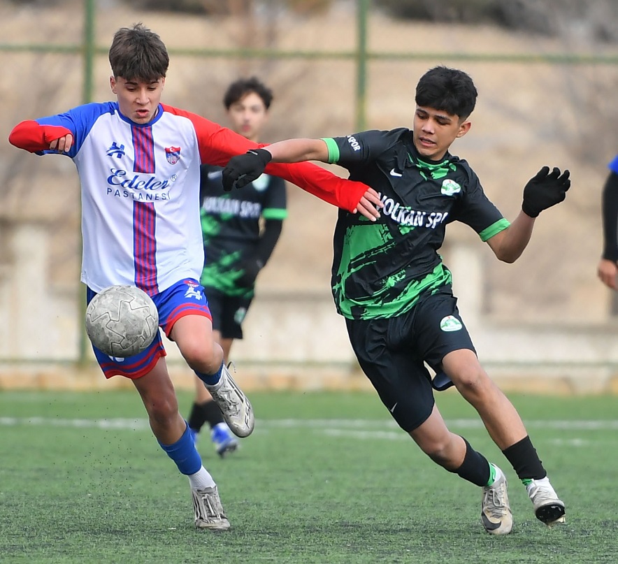 Kirşehi̇rspor U15, Evi̇nde Kayip 2 (1)