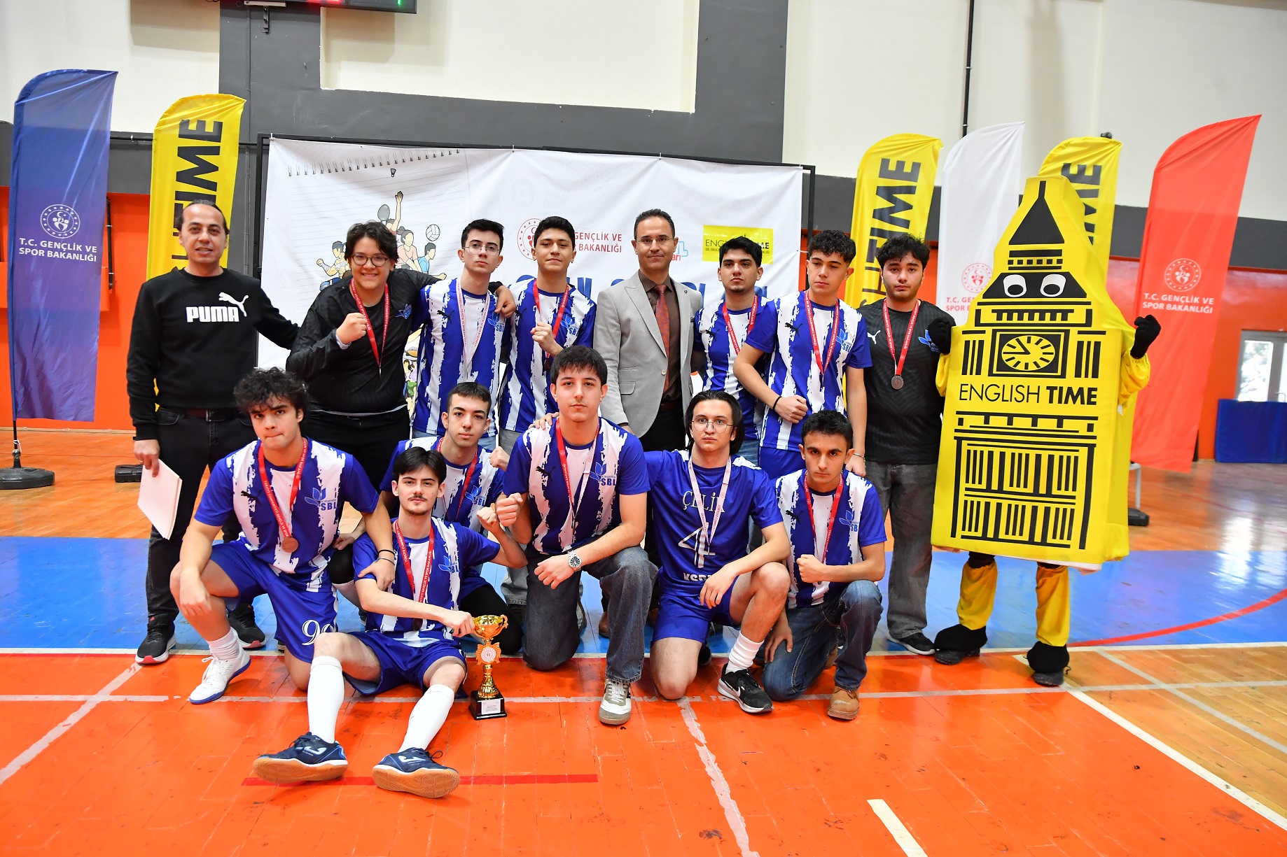 Sıddık Demir Anadolu Lisesi Futsalda İl Üçüncüsü Oldu (2)