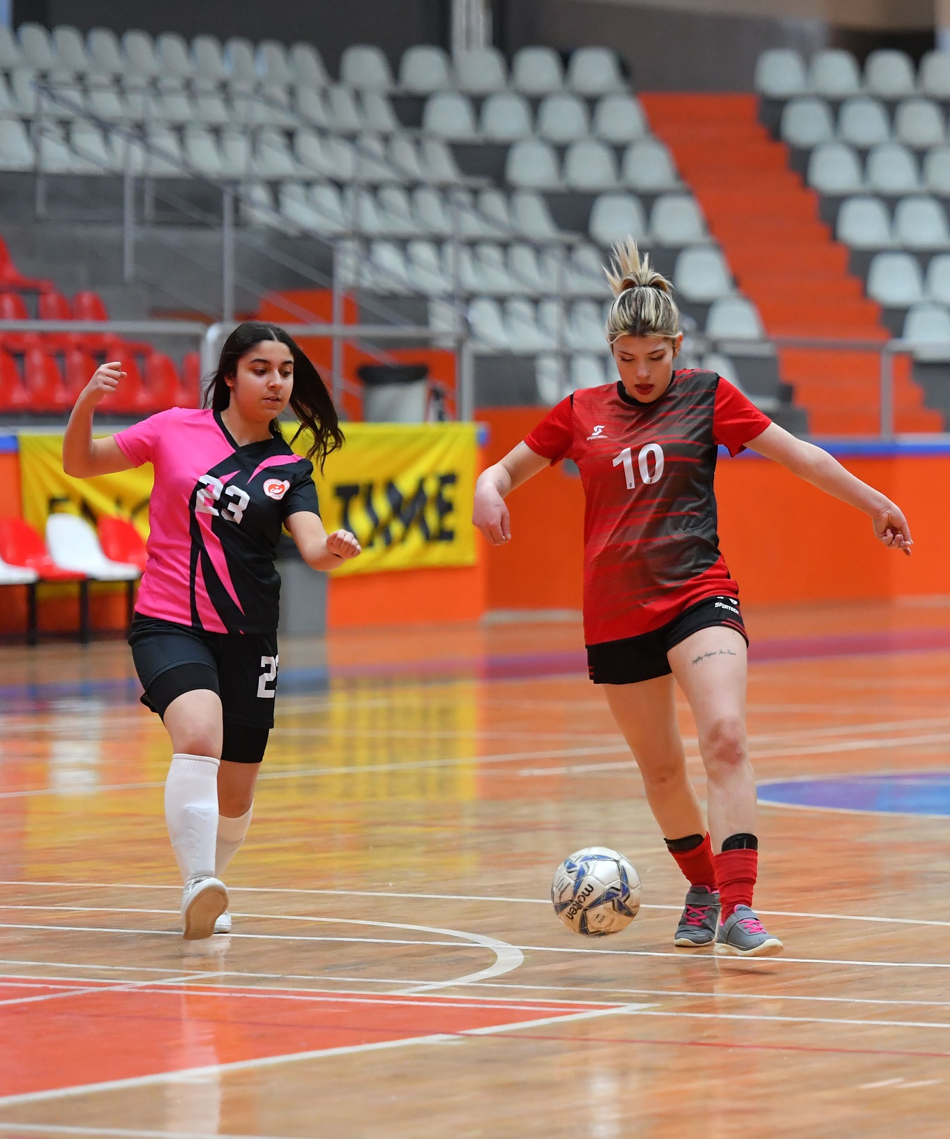 Son Şampi̇yon Fi̇nalde 4 (1)