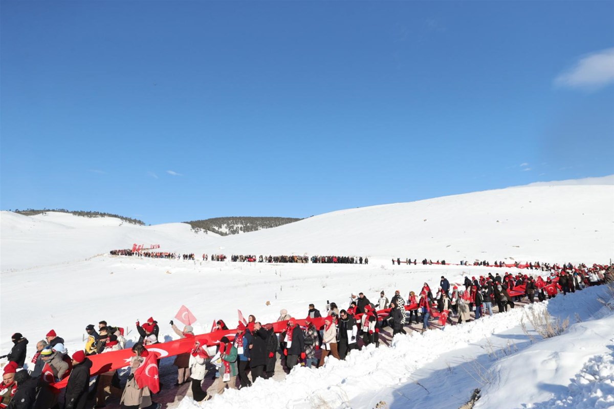 Türki̇ye, Sarikamiş'ta Şehi̇tler İçi̇n Yürüdü (1)