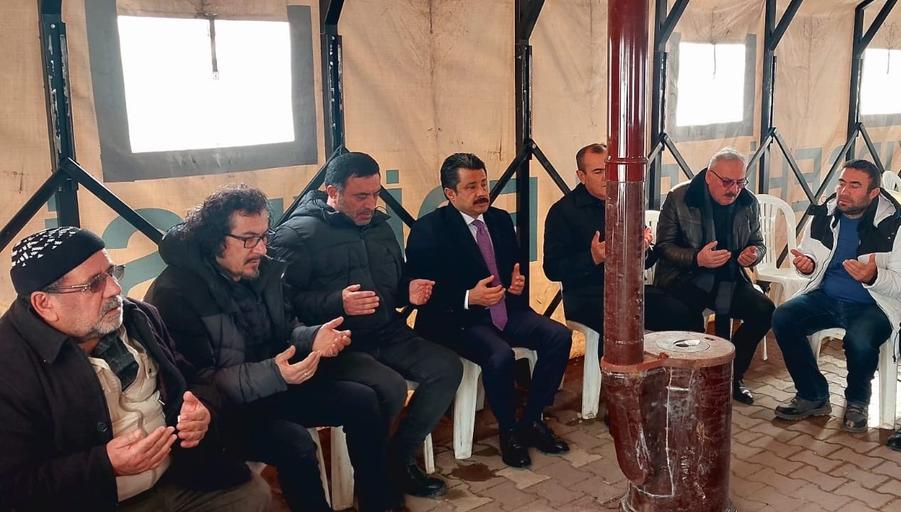 Vali Demiryürek’ten Akbaba Ailesine Acı Ziyaret