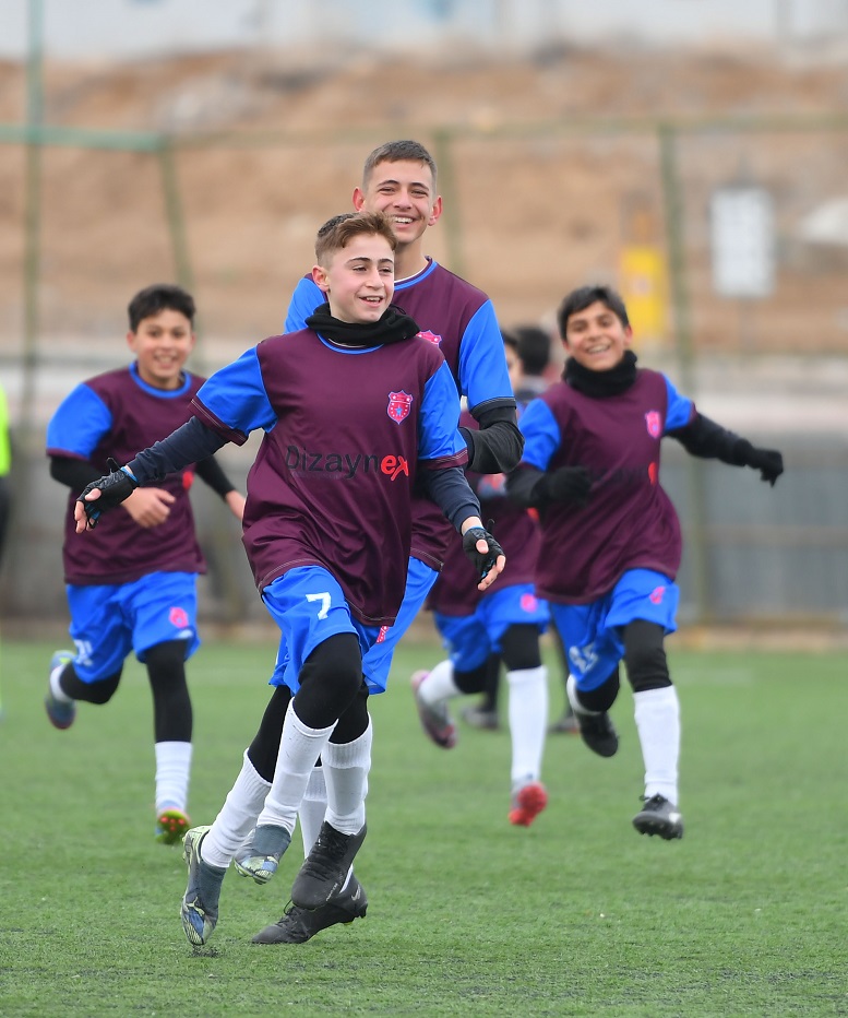 Yetişen Yıldızlar Durdurulamıyor 4 1 (1)