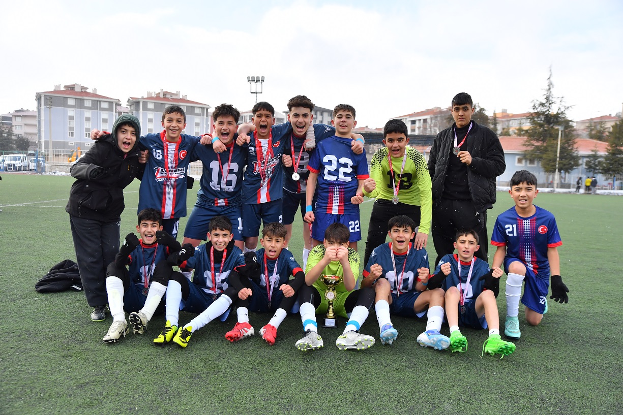 Yunus Emre Ortaokulu İl İkincisi Oldu (2)