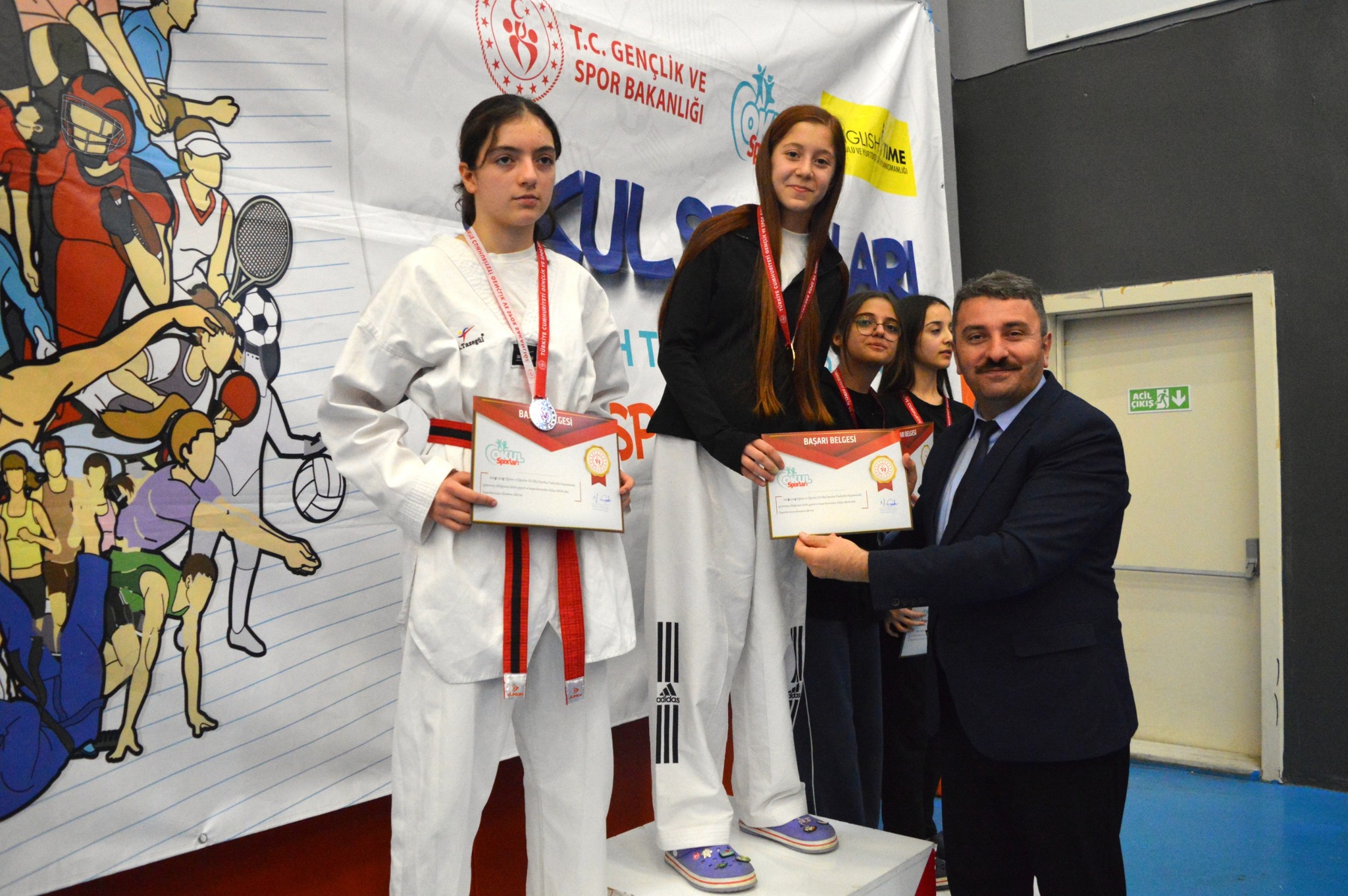 Cacabey Gençlik Merkezi’nde Taekwondo Heyecanı Zirve Yaptı (5)