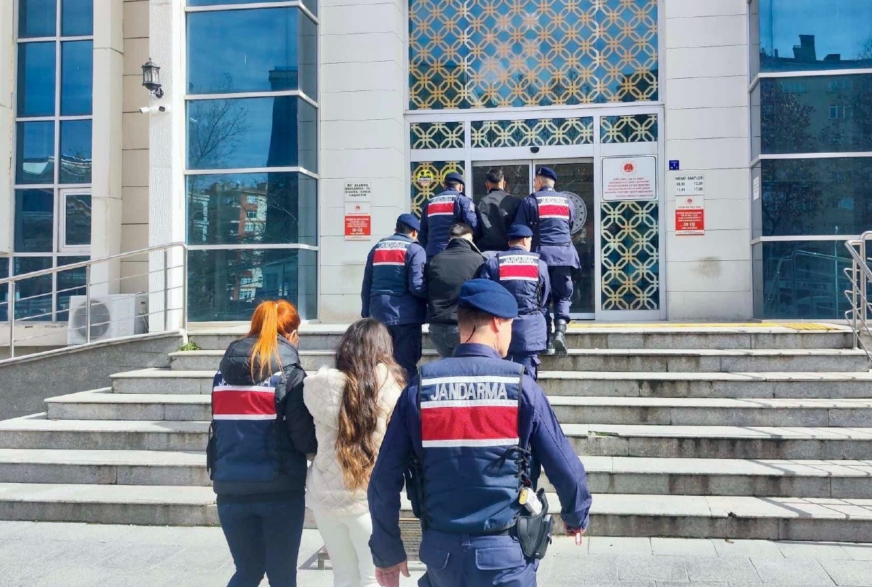 Jandarma Adım Adım İzledi1