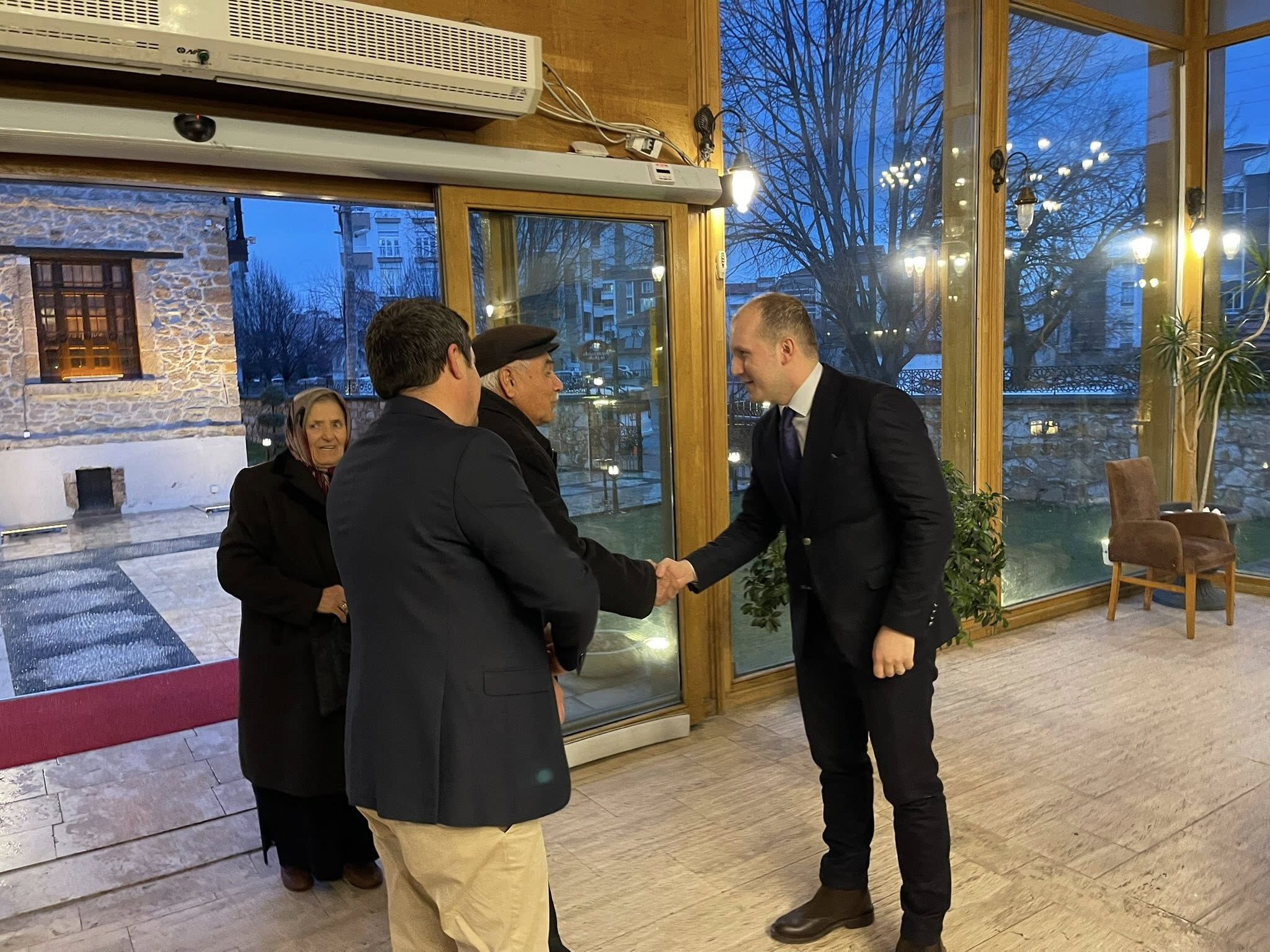 Kaymakam Bayram, Şehit Aileleri Ve Gazilerle Iftarda Buluştu