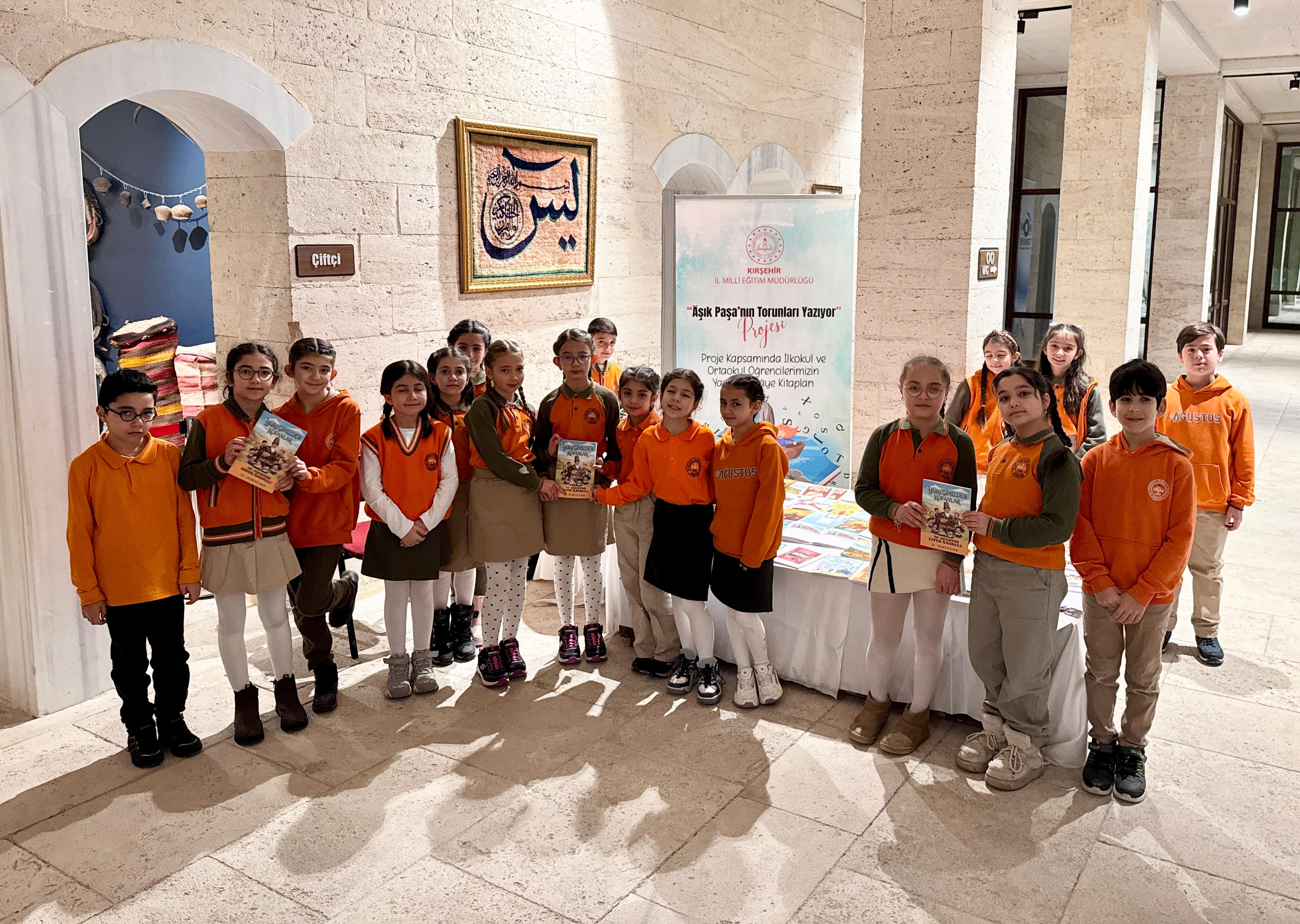 Kırşehir’de Minik Yazarlar Türkçenin Bayrağını Taşıyor!1