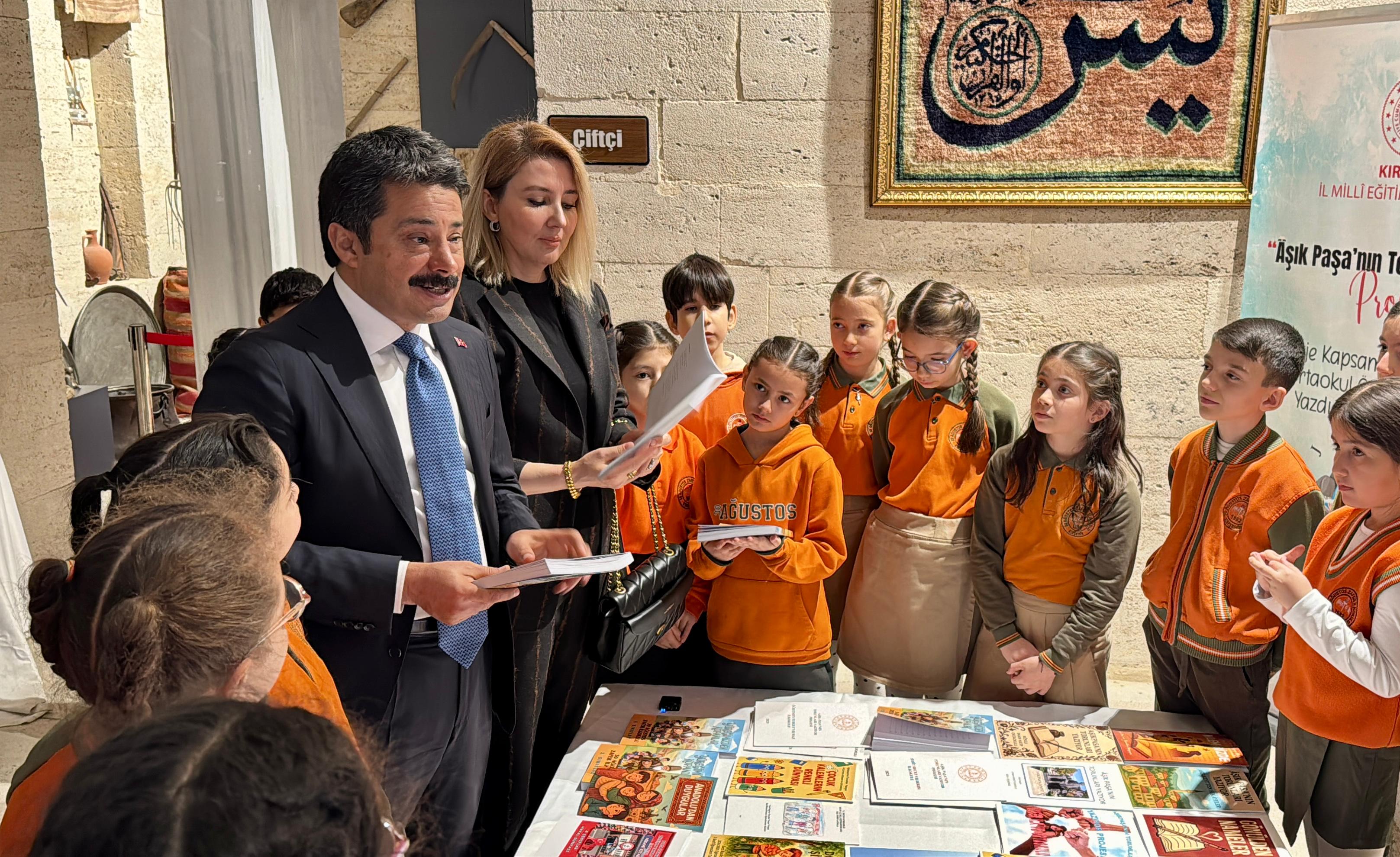 Kırşehir’de Minik Yazarlar Türkçenin Bayrağını Taşıyor!2