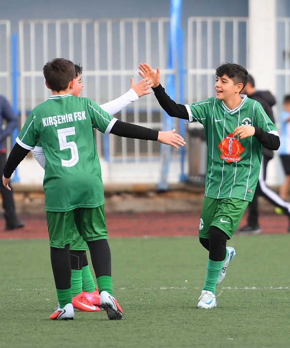 Kırşehirspor, Ikinci Yarıda Açıldı 3 (4)