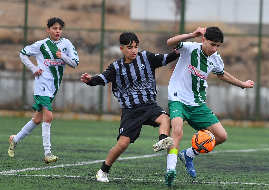 Kırşehirspor U14, Evinde Yıkıldı 2 1 (4)