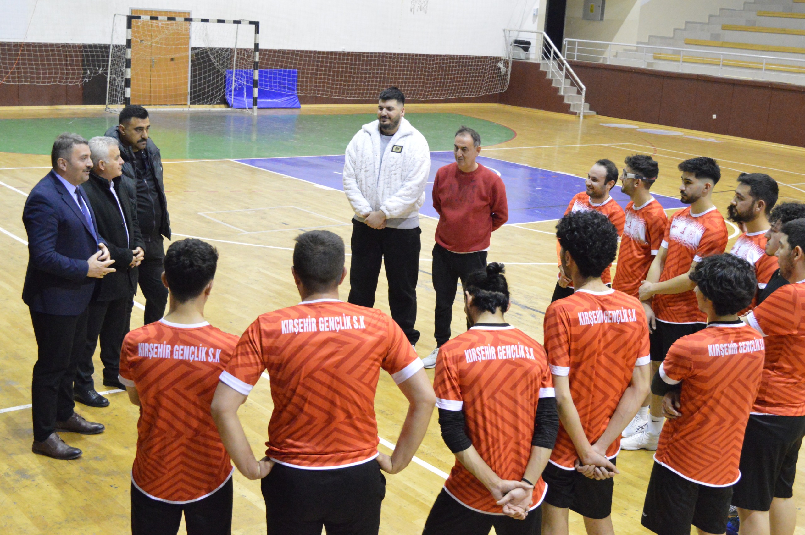 Spor İl Müdürü Çakmakçı Filenin Efelerini Ziyaret Etti (2)