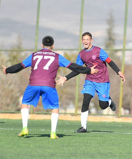 Yetişen Yıldızlar U14’Te Şampiyonluğunu Ilan Etti (2)