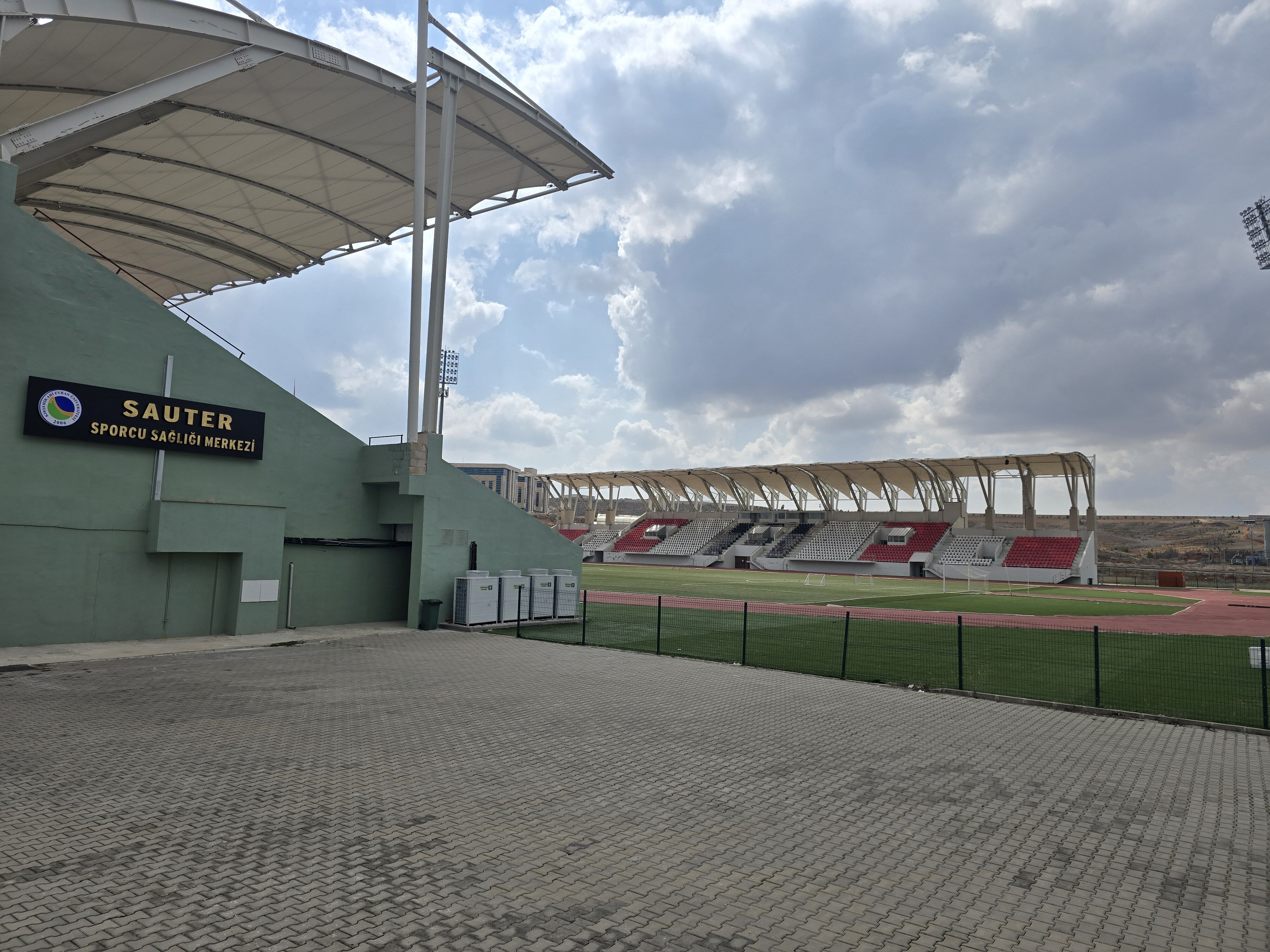 Ahi̇ Evran Stadyumu 5 Yildir Sessi̇z (1)