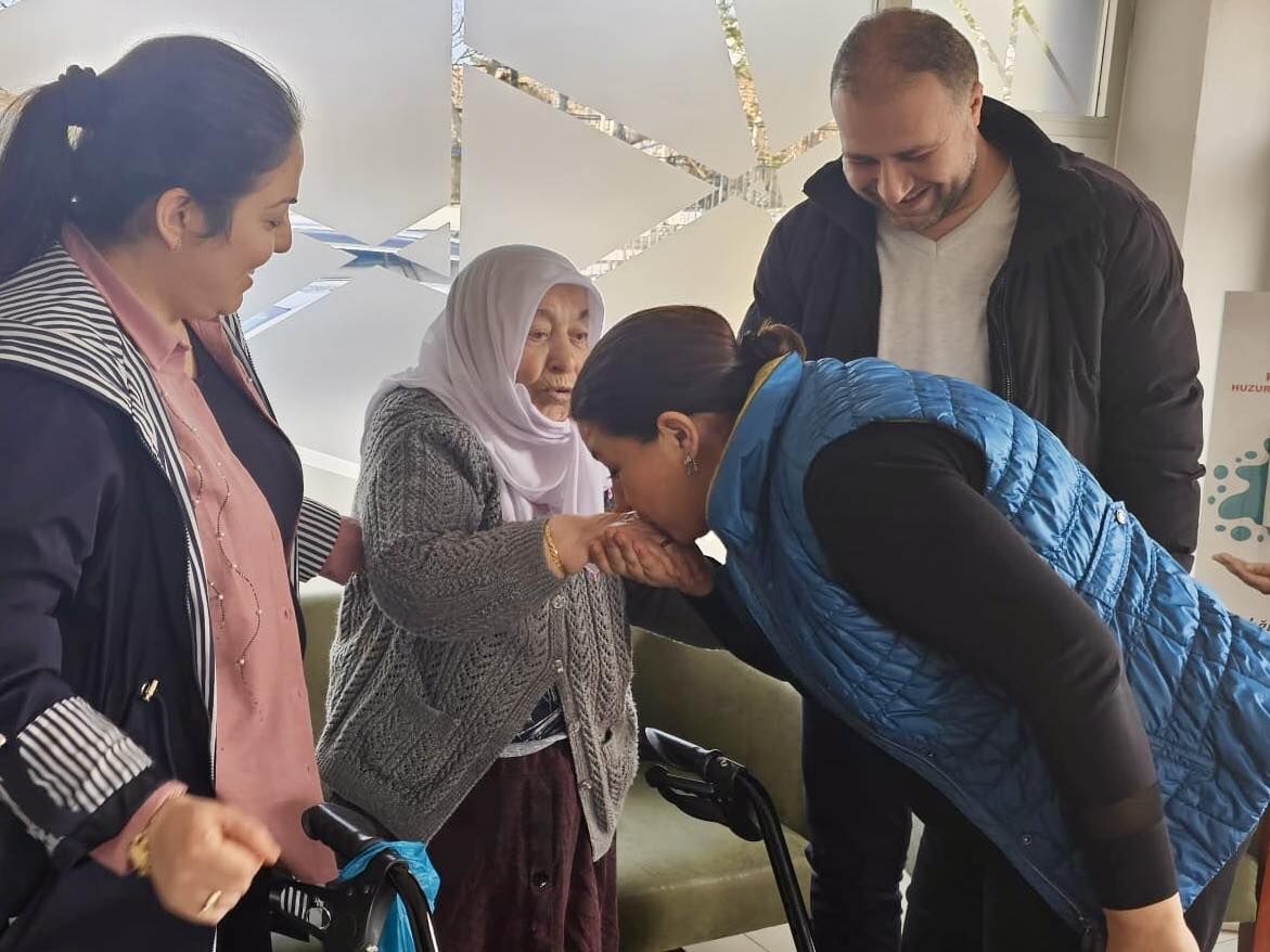 Başkan Ünsal’dan Kuruculara Ve Büyüklere Bayram Ziyareti1