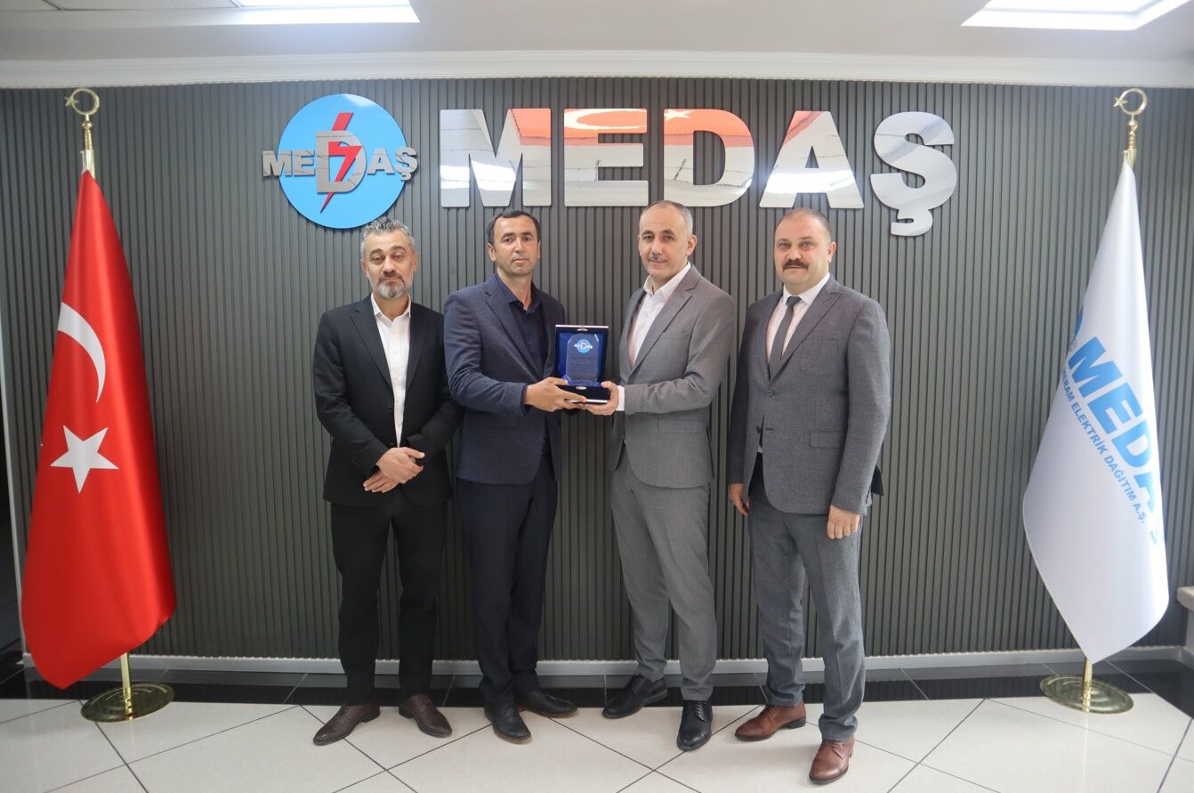 Duyarlı Davranış Ödüllendirildi8