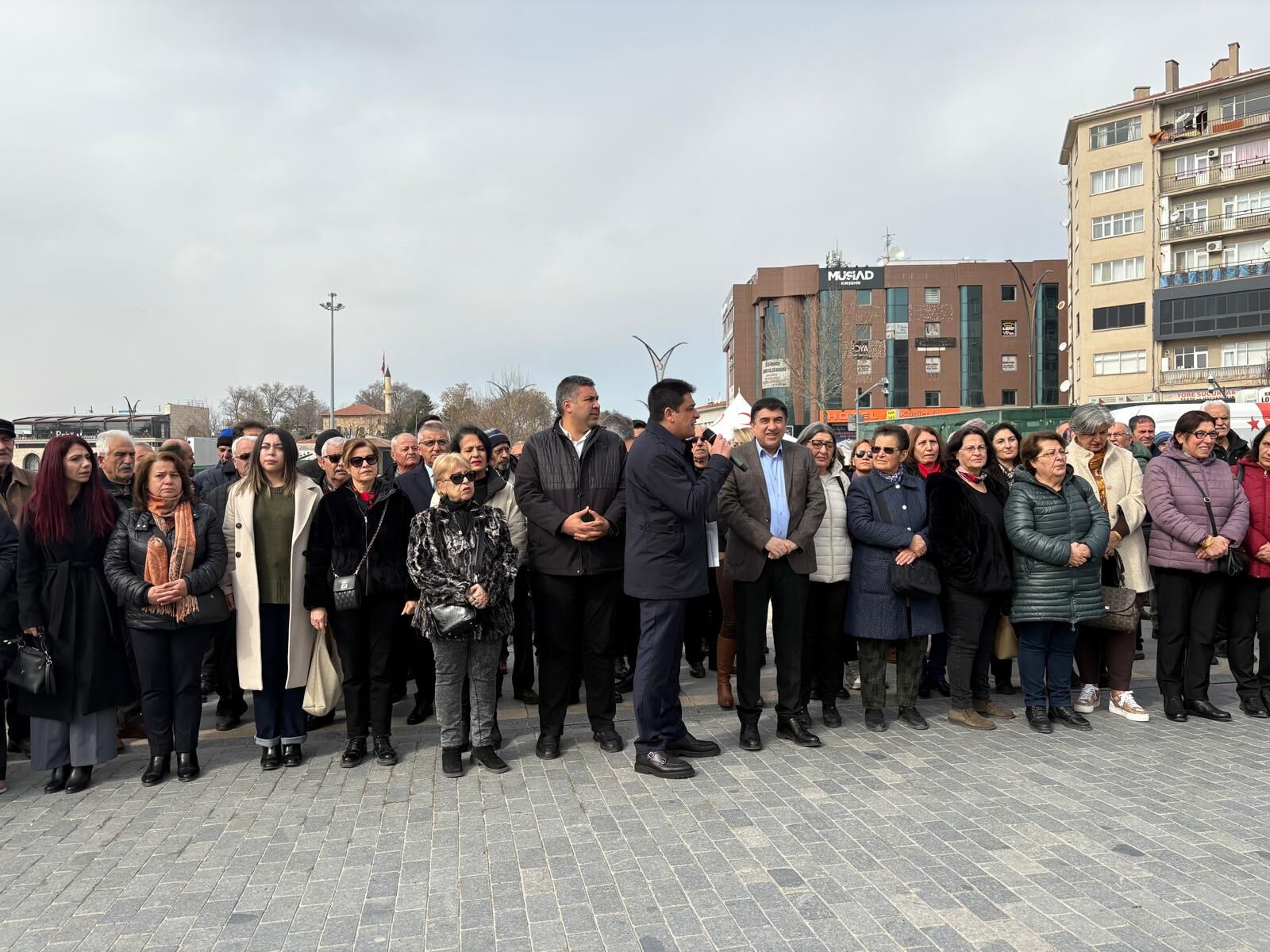 Ekrem İmamoğlu’nun Sözü Cacabey Meydanı’ndan Yükseldi!..1