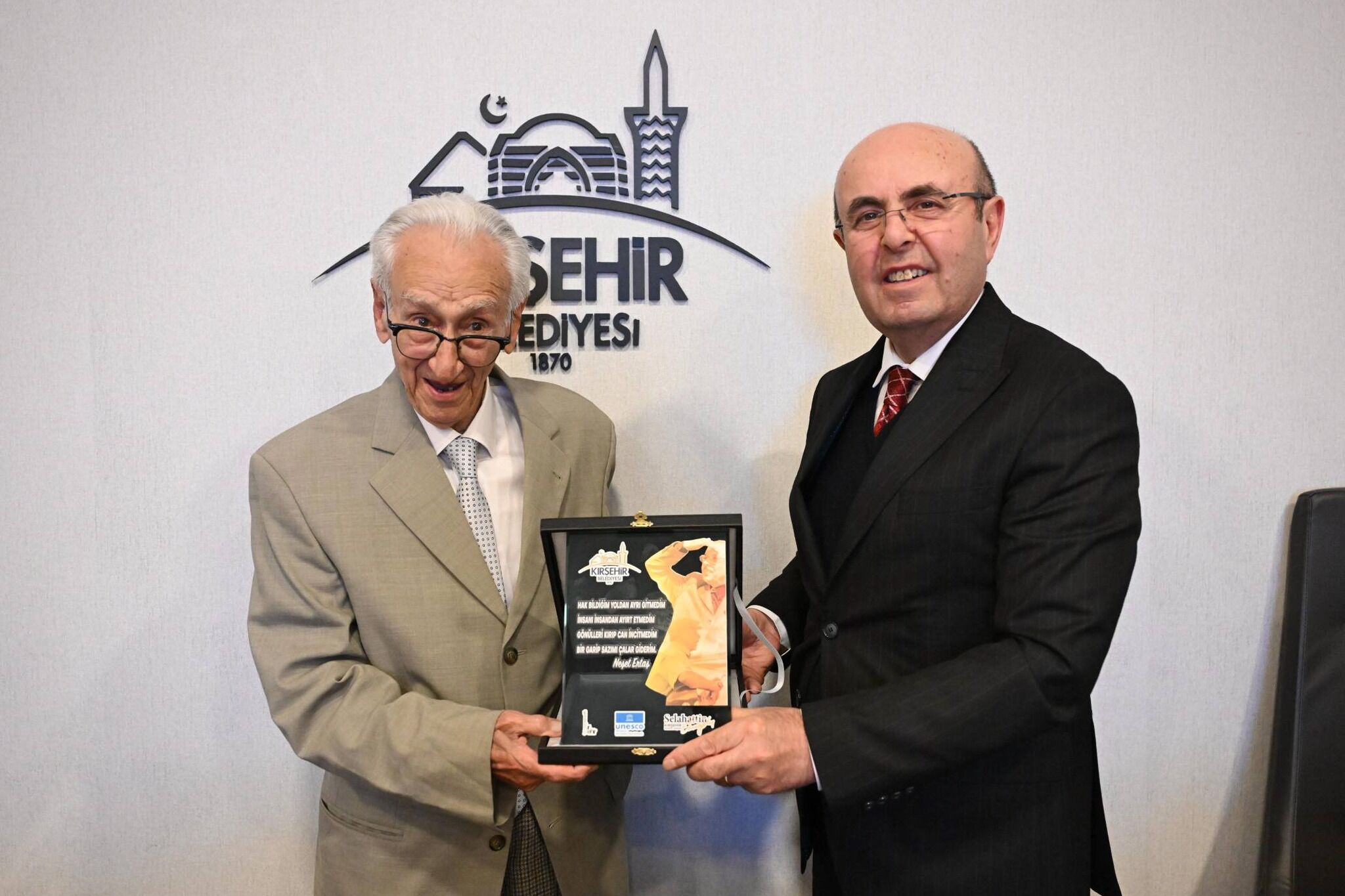 Kırşehir’de Aydın Bir Diş Hekimi Kitapla Ölümsüzleşti